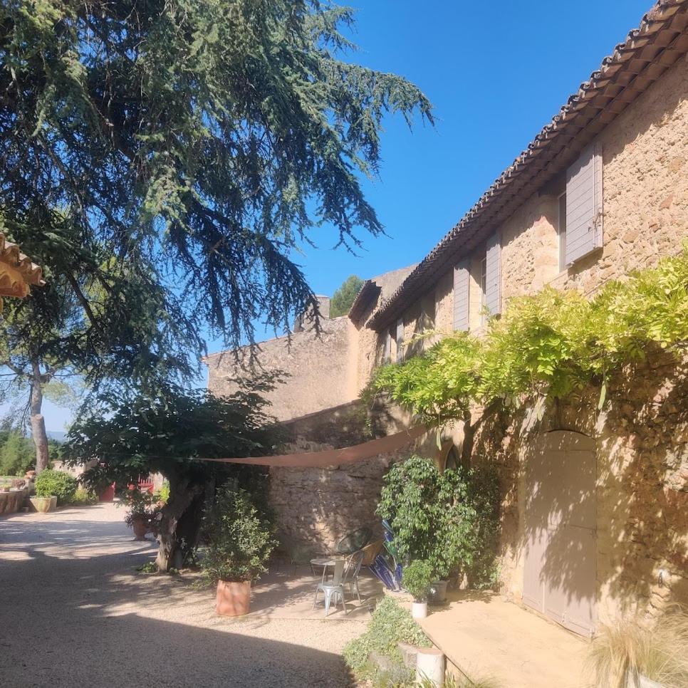 Charme Et Authenticite Dans Une Ferme. Lourmarin Exterior photo