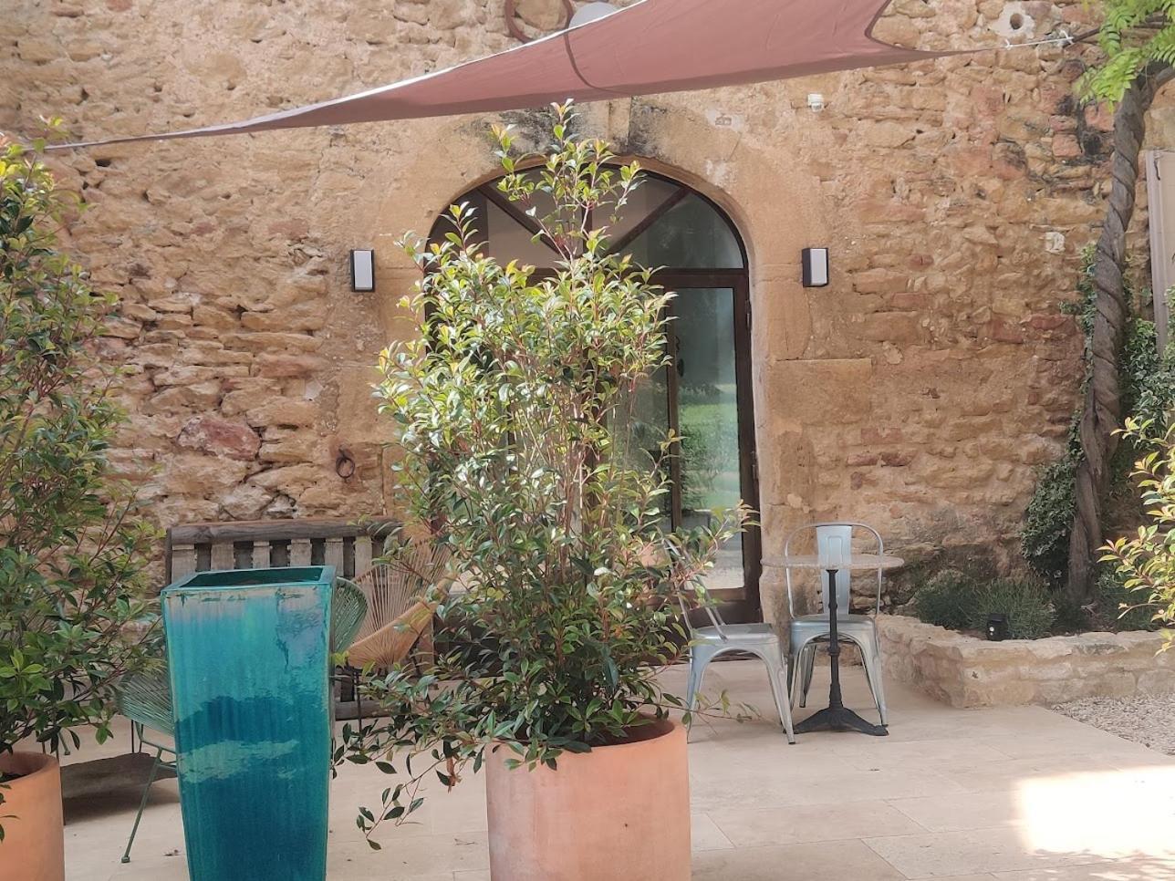 Charme Et Authenticite Dans Une Ferme. Lourmarin Exterior photo